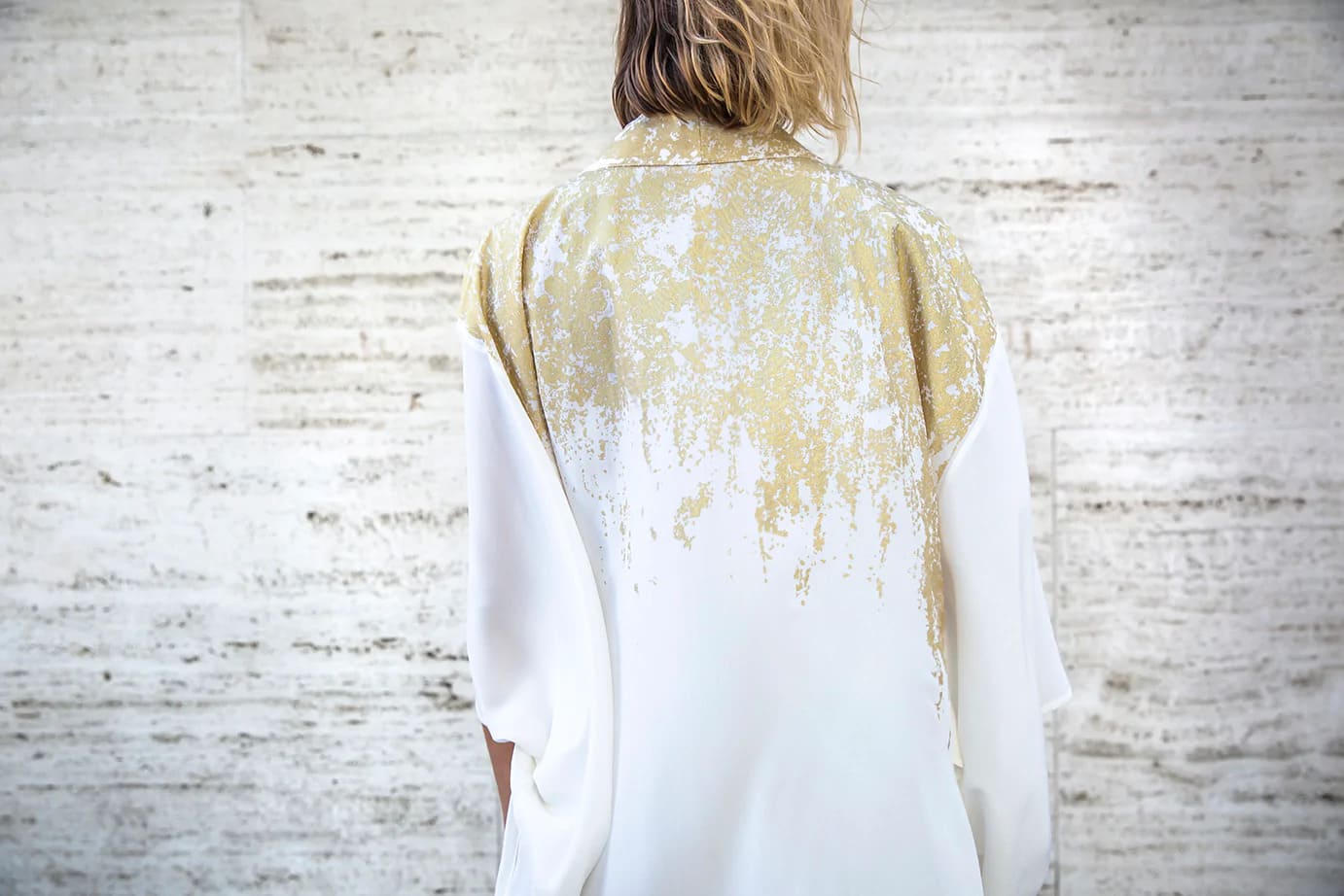 silk kimono gold white slika1