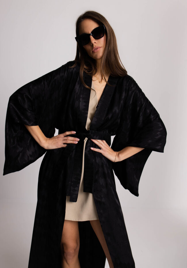 kimono black